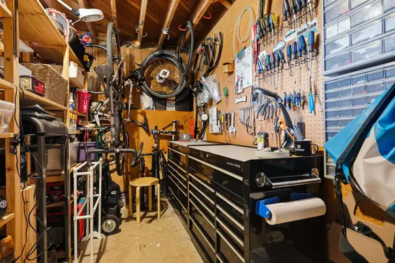 2223 Greylynn Crescent, North Vancouver For Sale - image 29