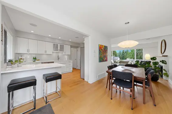 2223 Greylynn Crescent, North Vancouver For Sale - image 8