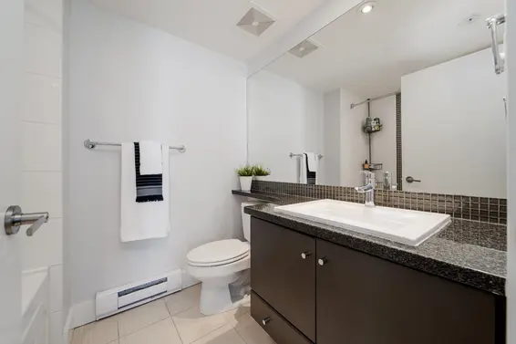43 728 West 14th Street, North Vancouver For Sale - image 14