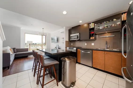 43 728 West 14th Street, North Vancouver For Sale - image 3