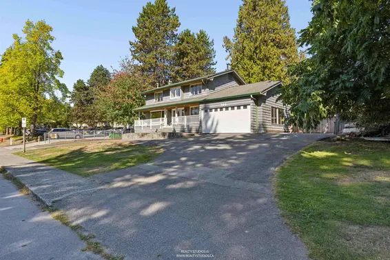 788 East 26th Street, North Vancouver For Sale - image 3