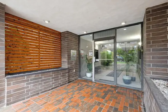 306 127 East 4th Street, North Vancouver