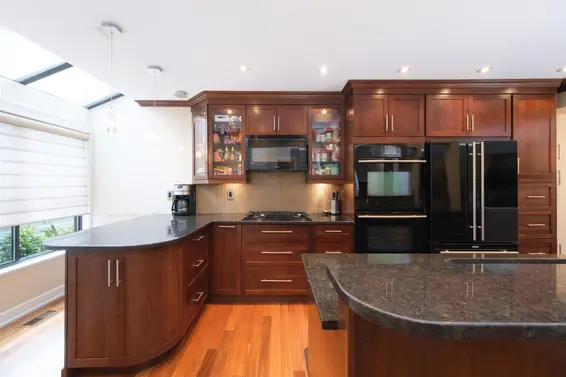 1151 Montroyal Boulevard, North Vancouver For Sale - image 4