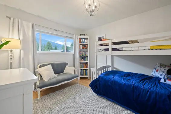1071 Marigold Place, North Vancouver For Sale - image 18