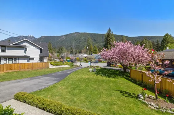 1071 Marigold Place, North Vancouver For Sale - image 30