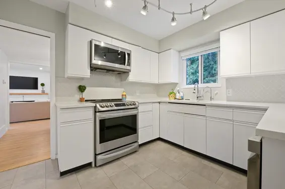 1071 Marigold Place, North Vancouver For Sale - image 7