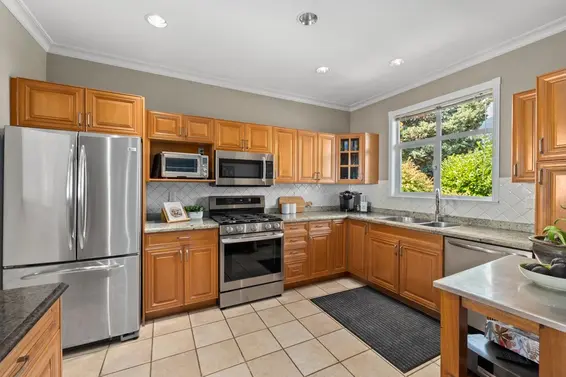 2362 Marine Drive, West Vancouver For Sale - image 14