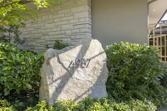 4987 Meadfeild Wynd, West Vancouver For Sale - image 3