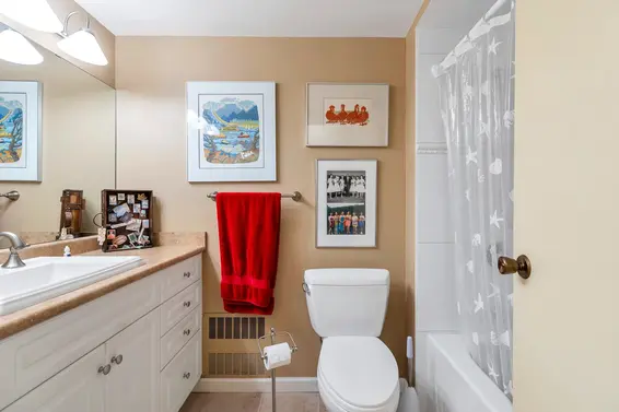 208 235 Keith Road, West Vancouver For Sale - image 19