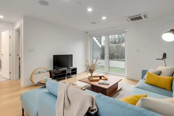 102 649 East 3rd Street, North Vancouver For Sale - image 3