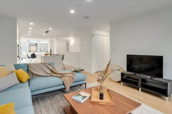 102 649 East 3rd Street, North Vancouver For Sale - image 4