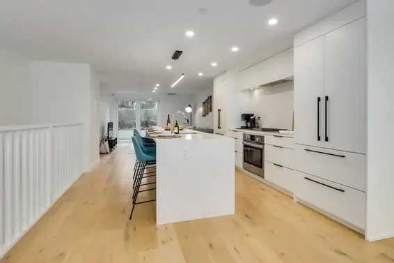 102 649 East 3rd Street, North Vancouver For Sale - image 7