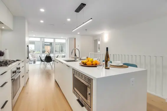 102 649 East 3rd Street, North Vancouver For Sale - image 9