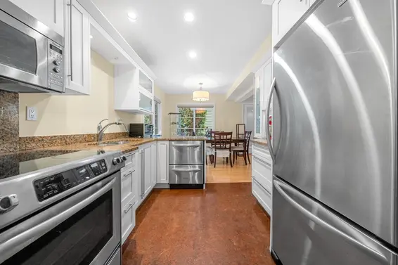 3990 Delbrook Avenue, North Vancouver For Sale - image 28