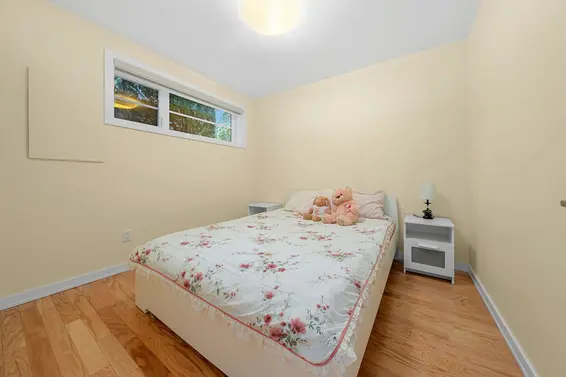 3990 Delbrook Avenue, North Vancouver For Sale - image 35