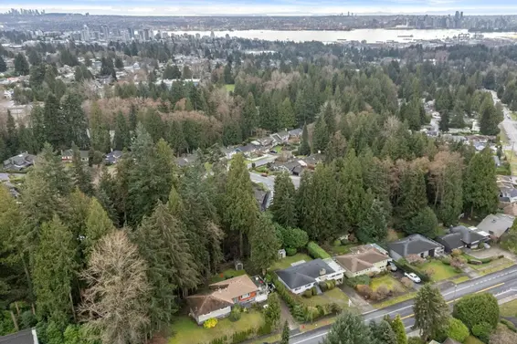 3990 Delbrook Avenue, North Vancouver For Sale - image 38