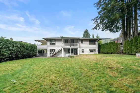 3990 Delbrook Avenue, North Vancouver For Sale - image 4