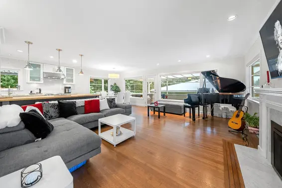 3990 Delbrook Avenue, North Vancouver For Sale - image 6