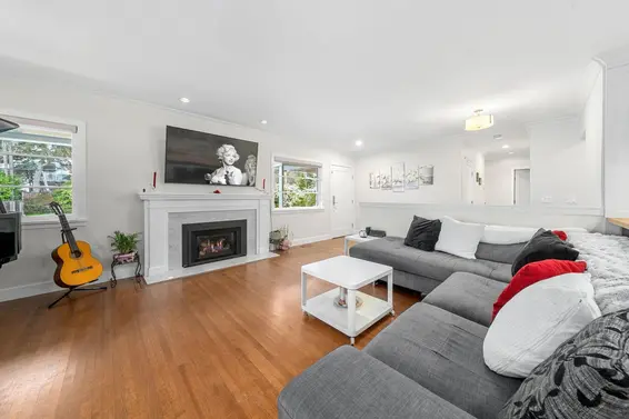 3990 Delbrook Avenue, North Vancouver For Sale - image 7