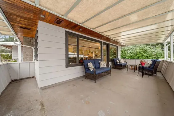 3990 Delbrook Avenue, North Vancouver For Sale - image 9