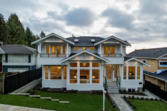 361 East 22nd Street, North Vancouver