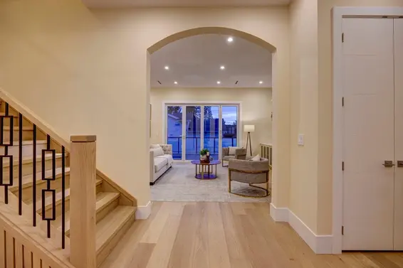 361 East 22nd Street, North Vancouver For Sale - image 8