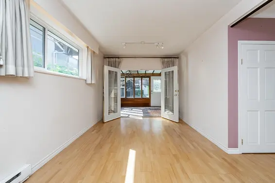 333 East 21 Street, North Vancouver For Sale - image 12