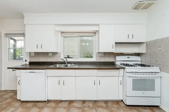 333 East 21 Street, North Vancouver For Sale - image 19