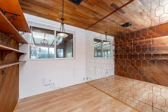 333 East 21 Street, North Vancouver For Sale - image 6