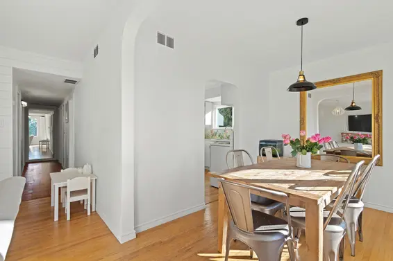 1275 Brantwood Road, North Vancouver For Sale - image 9