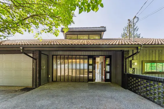 50 Panorama Road, Lions Bay For Sale - image 2