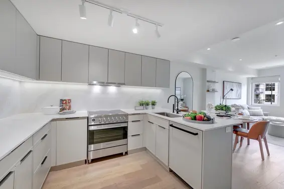 6 632 East 3rd Street, North Vancouver For Sale - image 12