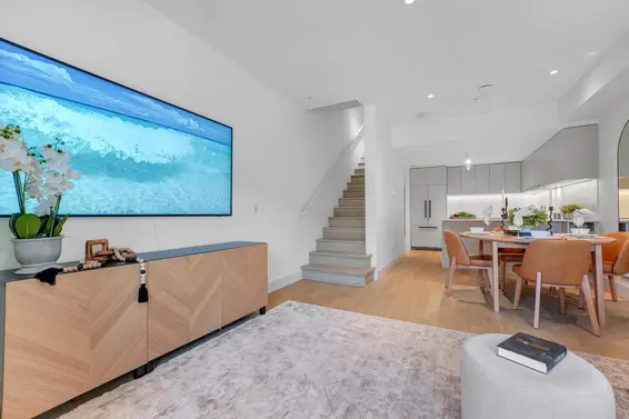 6 632 East 3rd Street, North Vancouver For Sale - image 17