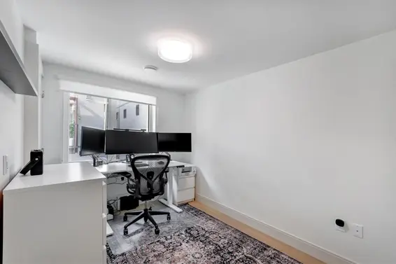 6 632 East 3rd Street, North Vancouver For Sale - image 20