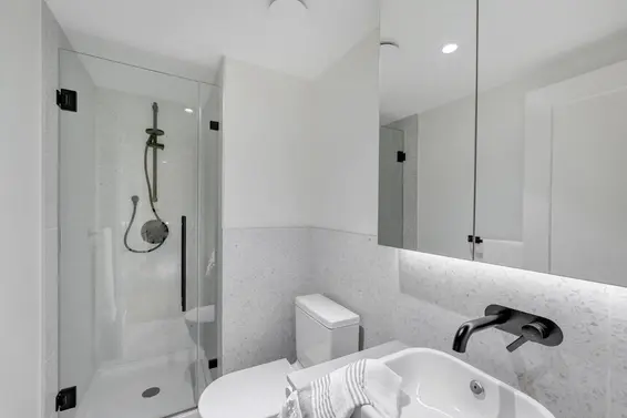 6 632 East 3rd Street, North Vancouver For Sale - image 21
