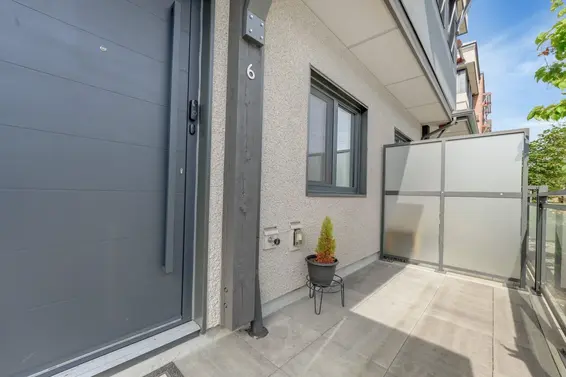 6 632 East 3rd Street, North Vancouver For Sale - image 6