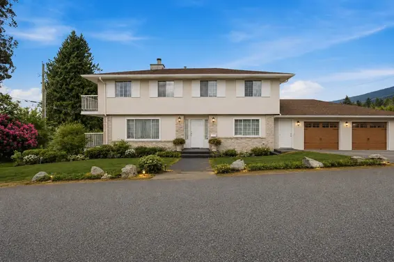 1227 12th Street, West Vancouver For Sale - image 2