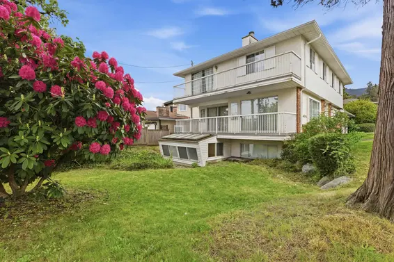 1227 12th Street, West Vancouver For Sale - image 38