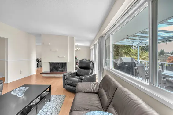 693 Plymouth Drive, North Vancouver For Sale - image 11