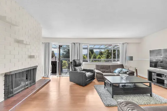 693 Plymouth Drive, North Vancouver For Sale - image 13