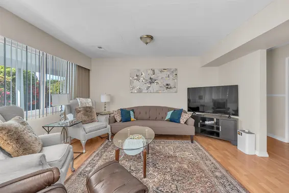 693 Plymouth Drive, North Vancouver For Sale - image 2