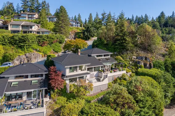 5267 Aspen Drive, West Vancouver For Sale - image 13