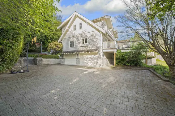 4075 Rose Crescent, West Vancouver For Sale - image 11