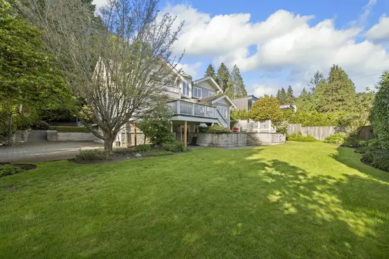 4075 Rose Crescent, West Vancouver For Sale - image 4