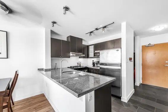 503 124 West 1st Street, North Vancouver For Sale - image 8