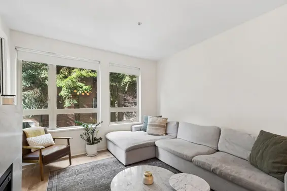 218 1111 East 27th Street, North Vancouver For Sale - image 3