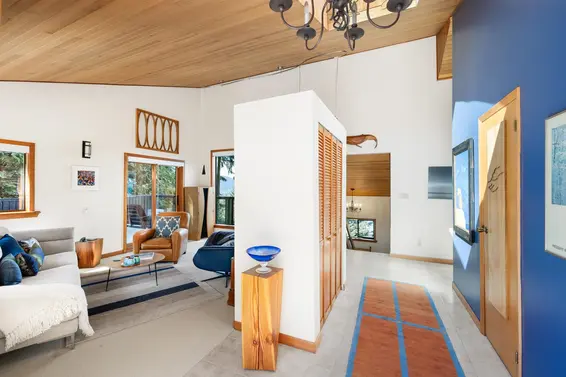 120 Mountain Drive, Lions Bay For Sale - image 19