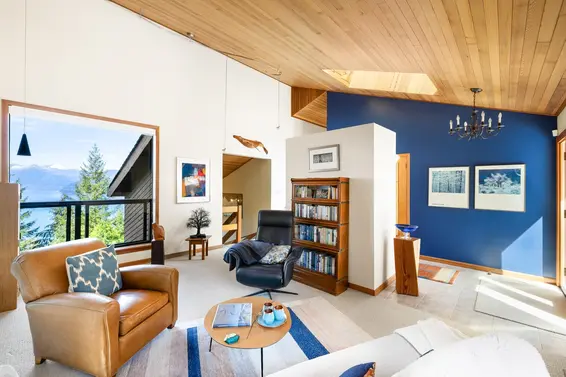 120 Mountain Drive, Lions Bay For Sale - image 7