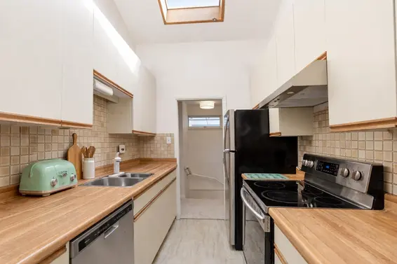 2493 Haywood Avenue, West Vancouver For Sale - image 16