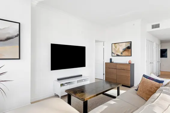 409 185 Victory Ship Way, North Vancouver For Sale - image 12